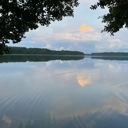 Haus 11 In Mit Seeblick Und Sauna Hébergement de vacances Templin