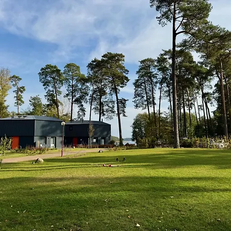 Haus 11 In Mit Seeblick Und Sauna